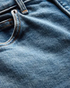 Veronica Beard Jeans*Beverly Skinny-Flare Jean in Light Blue Wash WandererDust