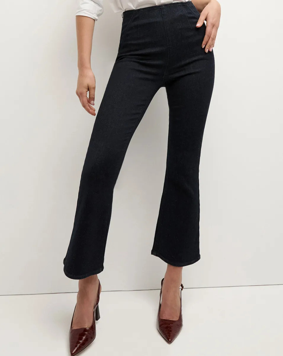 Veronica Beard Jeans*Carson Off-Duty Kick-Flare Jean in Black Oxford